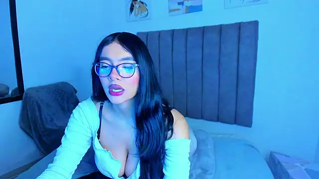 britanny jones1 online show from June 3, 12:08 pm