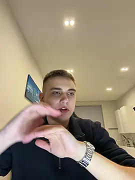 WARDEN w online show from April 21, 9:06 pm