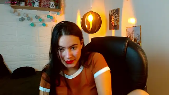 rosaleia  online show from May 14, 3:57 am
