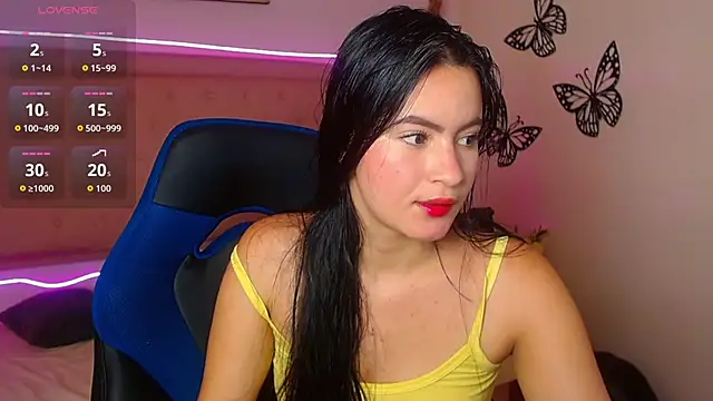 rosaleia  online show from May 28, 3:59 am