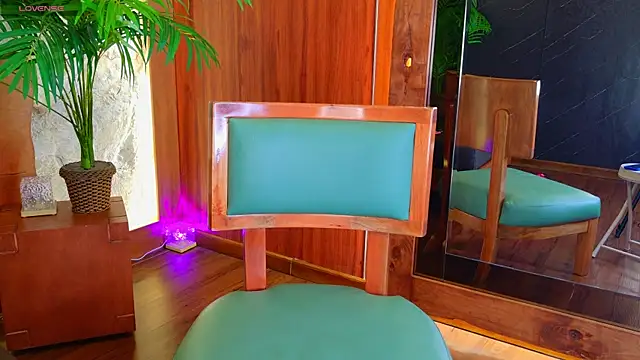 Miaa cooper online show from April 13, 4:01 pm