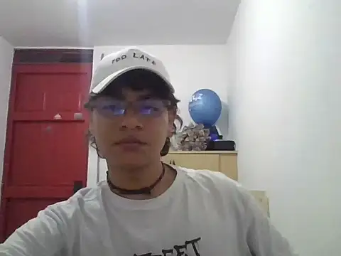 xhecho uzumaki online show from May 9, 5:12 am