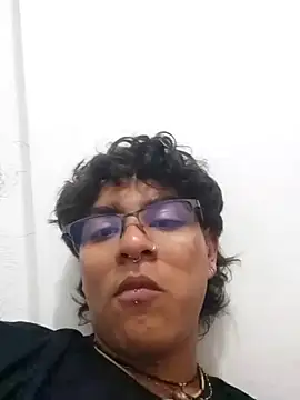 xhecho uzumaki online show from May 12, 4:09 am