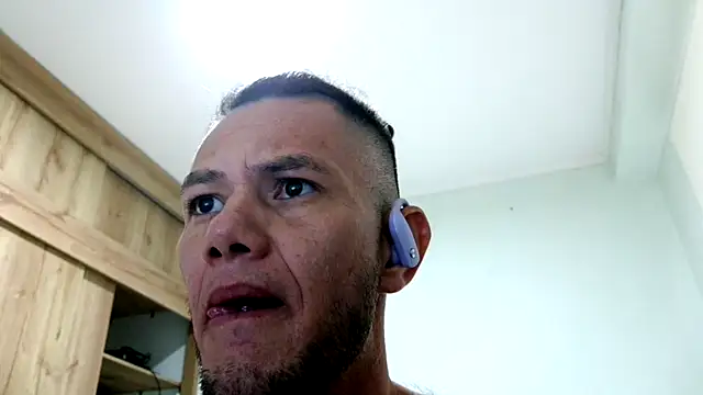 andrew 1520 online show from November 18, 8:35 pm