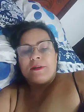PienCanela online show from June 12, 11:53 am