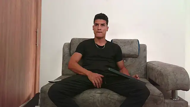 steven muller online show from April 20, 10:44 pm