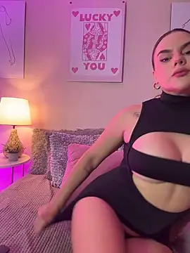 TinaMercier online show from May 7, 10:59 pm