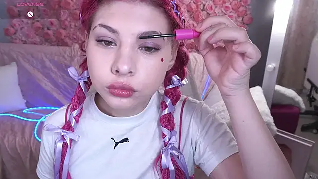 PinkyTrix online show from April 24, 5:54 am