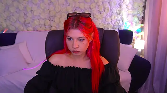 PinkyTrix online show from June 6, 12:32 pm