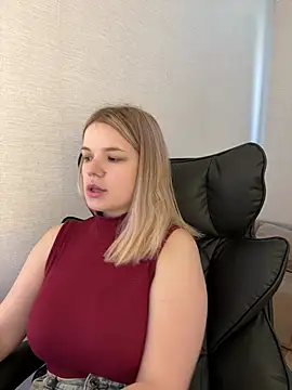 KimEvanss online show from June 21, 5:32 am