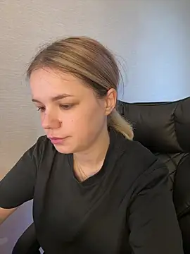 KimEvanss online show from July 5, 5:03 am