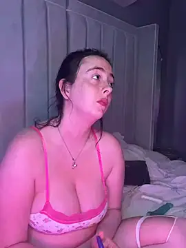 Snapshot of BrunetteBarbieXx_ chatting on July 16, 10:05 pm BrunetteBarbieXx online show from July 16, 10:05 pm