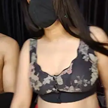 Snapshot of Eleena_G chatting on July 4, 6:52 am Eleena G online show from July 4, 6:52 am
