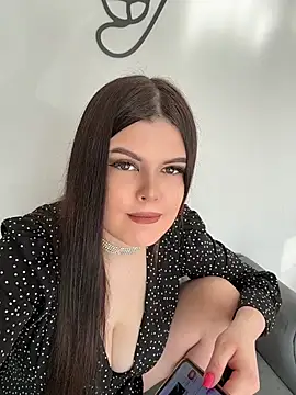 AmeliaBronze online show from April 29, 2:04 am