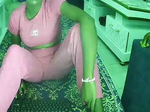 Snapshot of Thandolwethu08 chatting on April 11, 5:06 pm Thandolwethu08 online show from April 11, 5:06 pm