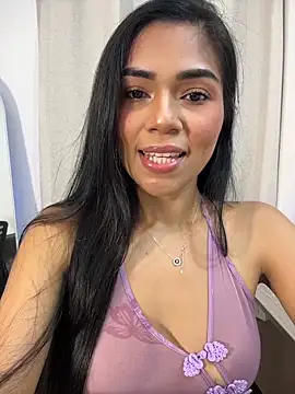 MauraGrayy online show from May 21, 11:45 pm
