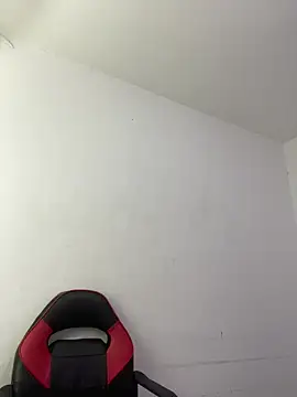 Snapshot of AMARA21 chatting on April 14, 12:55 pm AMARA21 online show from April 14, 12:55 pm