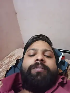 Snapshot of Arnav13579 chatting on May 18, 7:47 am Arnav13579 online show from May 18, 7:47 am