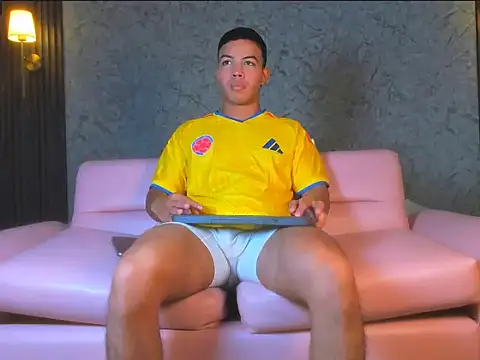 ChristopheRivera online show from July 3, 6:25 pm
