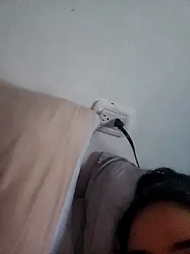 Snapshot of Sofiaw chatting on April 14, 11:00 pm Sofiaw online show from April 14, 11:00 pm