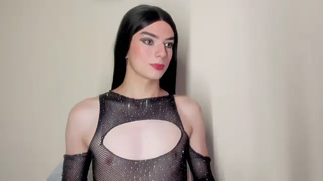 Snapshot of MelanyCollins_ chatting on August 6, 2:02 am MelanyCollins online show from August 6, 2:02 am