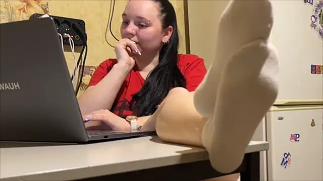 milamisss online show from April 21, 7:50 pm