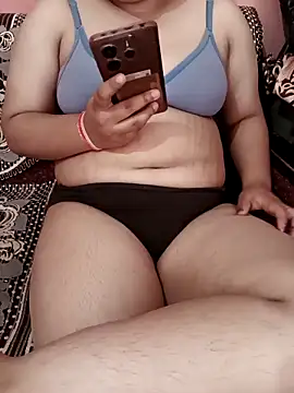 Snapshot of Sweety_1_Singh chatting on June 5, 9:48 am Sweety 1 Singh online show from June 5, 9:48 am