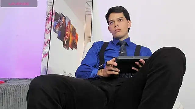 elijah stoone online show from April 15, 12:12 pm