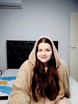 Snapshot of estrell4 chatting on June 25, 11:42 pm estrell4 online show from June 25, 11:42 pm