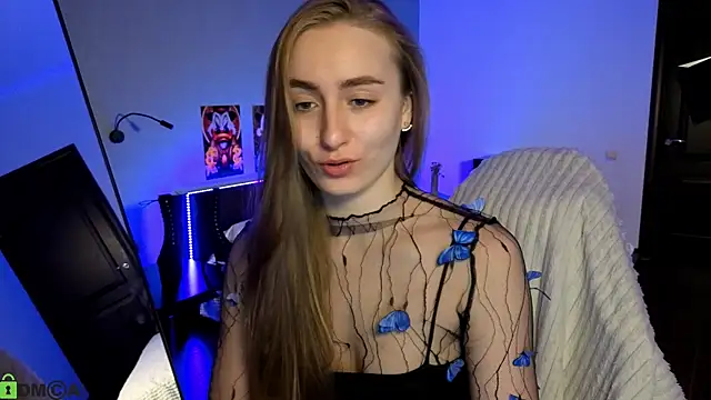 Snapshot of Your_Emily25 chatting on May 25, 7:58 am Your Emily25 online show from May 25, 7:58 am