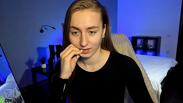 Snapshot of Your_Emily25 chatting on May 29, 8:01 am Your Emily25 online show from May 29, 8:01 am
