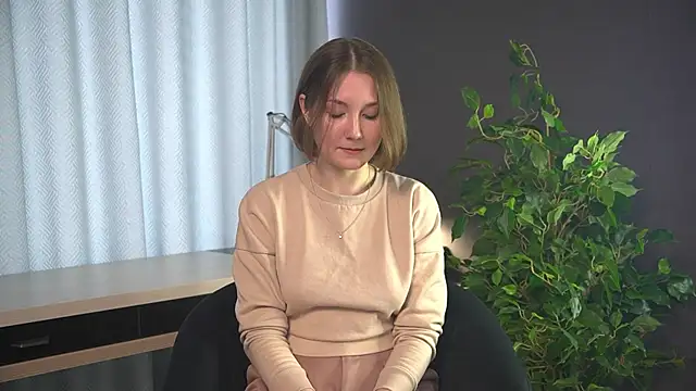 DottyKutzer online show from April 14, 8:20 am