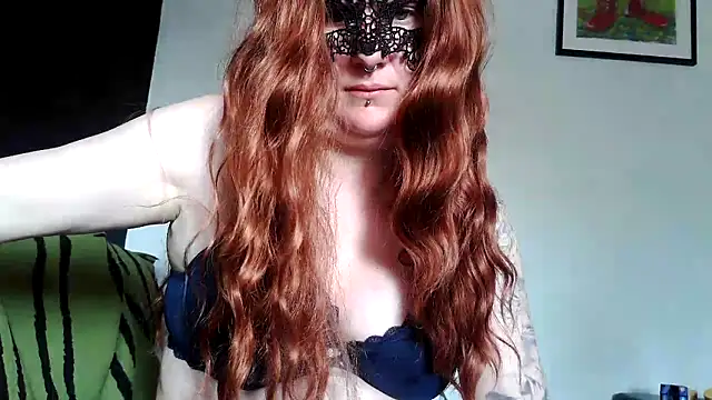 Snapshot of Ruby_1255 chatting on April 20, 9:23 am Ruby 1255 online show from April 20, 9:23 am
