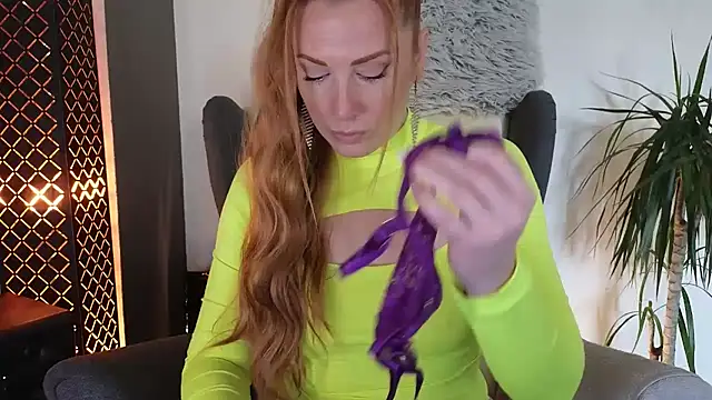 Sharon Red online show from October 31, 11:33 am