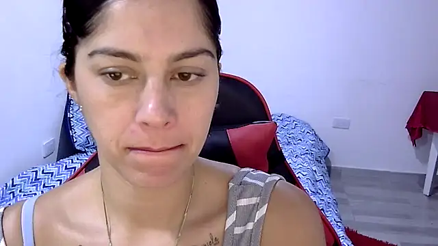 Bandida553 online show from July 6, 10:23 pm