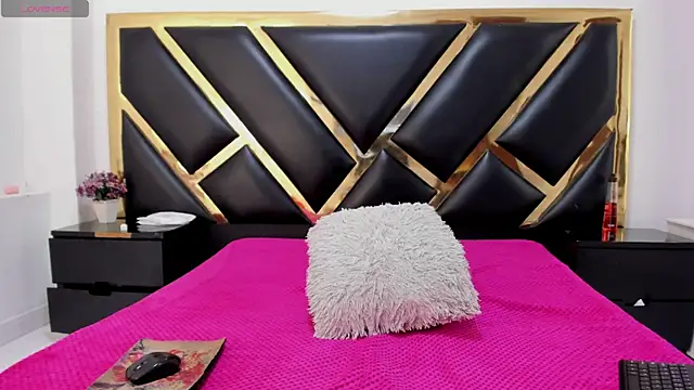 AprilyCrystal2 online show from July 30, 8:19 pm