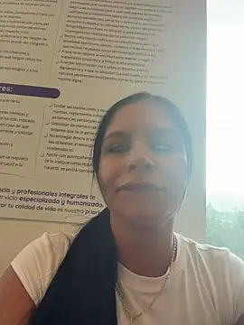 Snapshot of Elara_Luxe chatting on July 30, 10:20 pm Elara Luxe online show from July 30, 10:20 pm