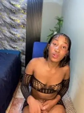 Snapshot of Petite_BUNNYWORXXX chatting on April 15, 7:58 pm Petite BUNNYWORXXX online show from April 15, 7:58 pm