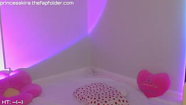 thefapfolder online show from June 11, 12:25 pm