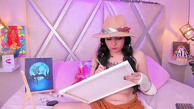 Snapshot of LilithRyder chatting on May 16, 12:29 am LilithRyder online show from May 16, 12:29 am