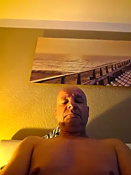 mannohmann5 online show from June 20, 5:54 am