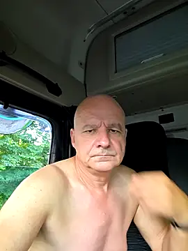 mannohmann5 online show from June 23, 6:28 pm