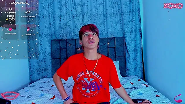 IhanKing online show from July 26, 7:32 pm