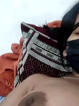 Billo  Queen   online show from April 18, 7:58 pm