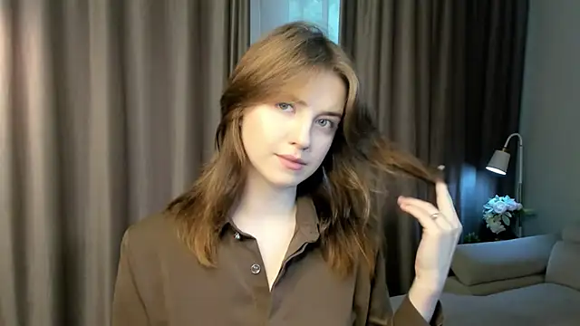 RenateVashaw online show from July 14, 5:45 am