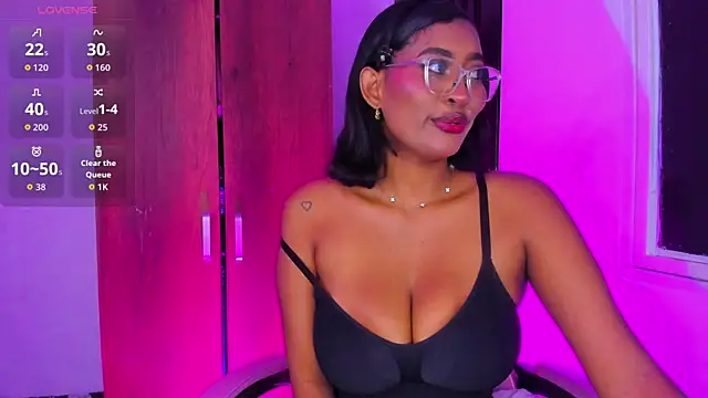 ALISSA SMITH  online show from July 18, 4:27 am