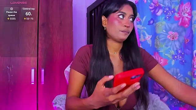 ALISSA SMITH  online show from July 23, 3:37 am