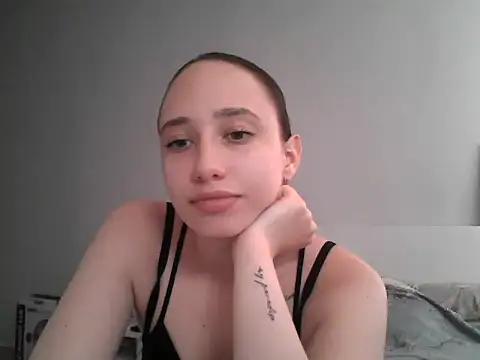 DarkMirel online show from June 2, 4:09 pm