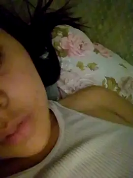 Snapshot of AishaYeleth chatting on July 2, 3:34 am AishaYeleth online show from July 2, 3:34 am