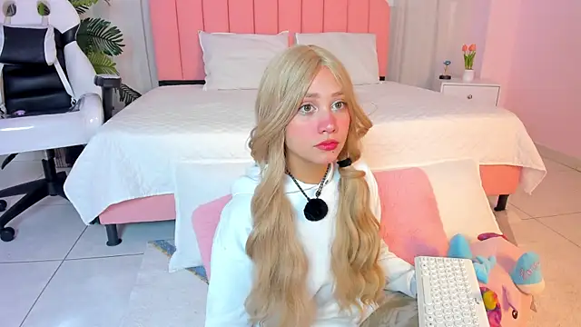 sweett fire online show from April 22, 5:25 pm